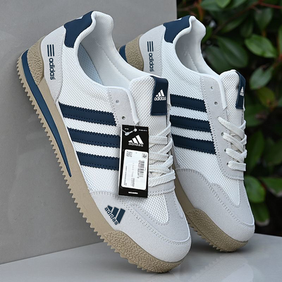 2025 Ad new breathable casual sneakers